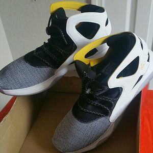 nike air flight huarache mens yellow